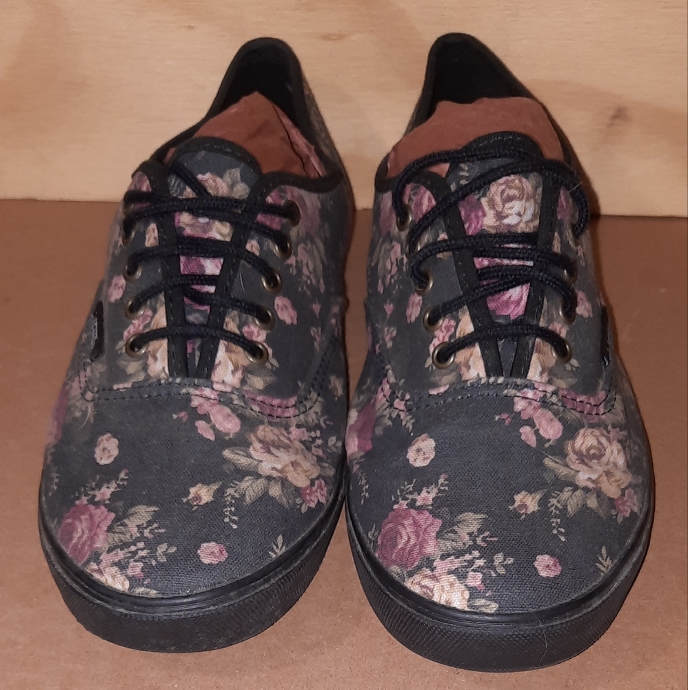 Vans sneakers mens size 7.5